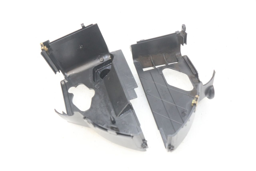 photo de CYLINDER HEAD COVER PEUGEOT STREETZONE 4T 50 (2018 - 2023) - Technical close-up