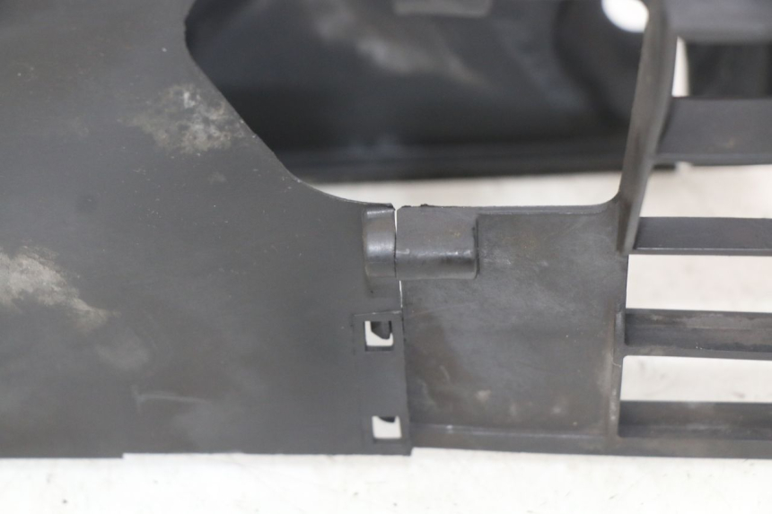 photo de CYLINDER HEAD COVER SYM SYMPHONY 125 (2009 - 2015) - Fixing points details