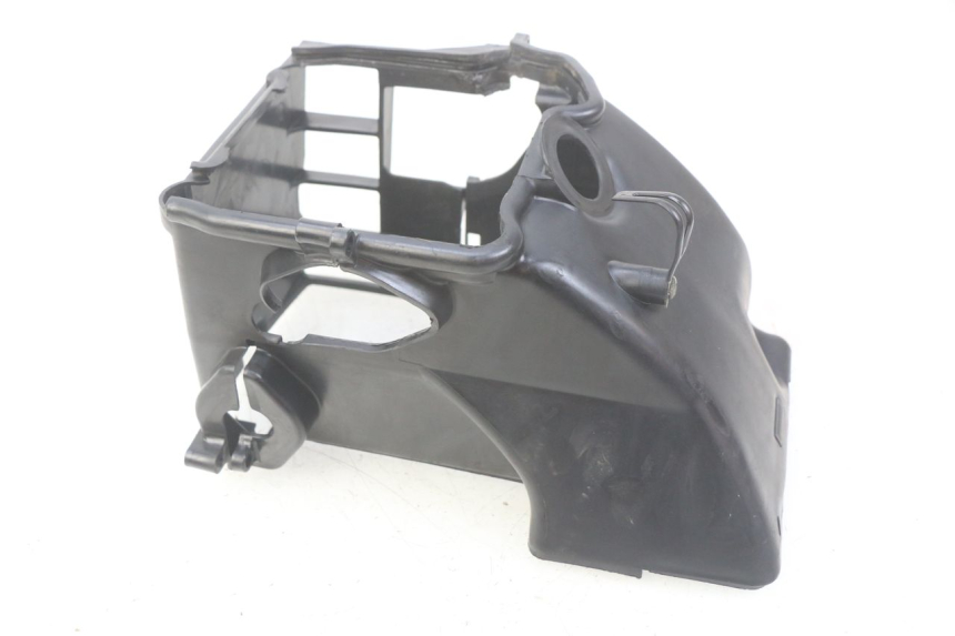 photo de CYLINDER HEAD COVER PEUGEOT TWEET 125 (2010 - 2017) - Zoom on usage condition