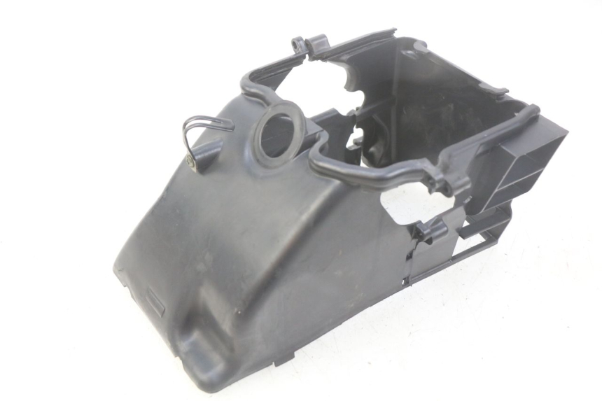 photo de CYLINDER HEAD COVER PEUGEOT TWEET 125 (2010 - 2017) - Alternative perspective