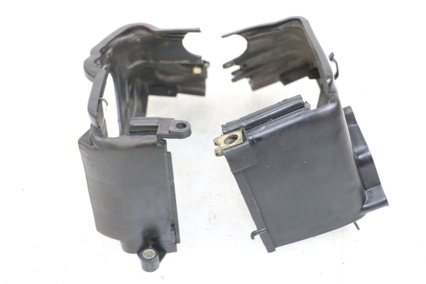 photo de CYLINDER HEAD COVER PEUGEOT V-CLIC VCLIC 50 (2007 - 2013) - Component detail