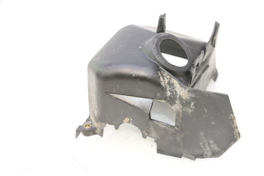 photo de CYLINDER HEAD COVER PEUGEOT VIVACITY 50 (1998 - 2003) - Fixing points details