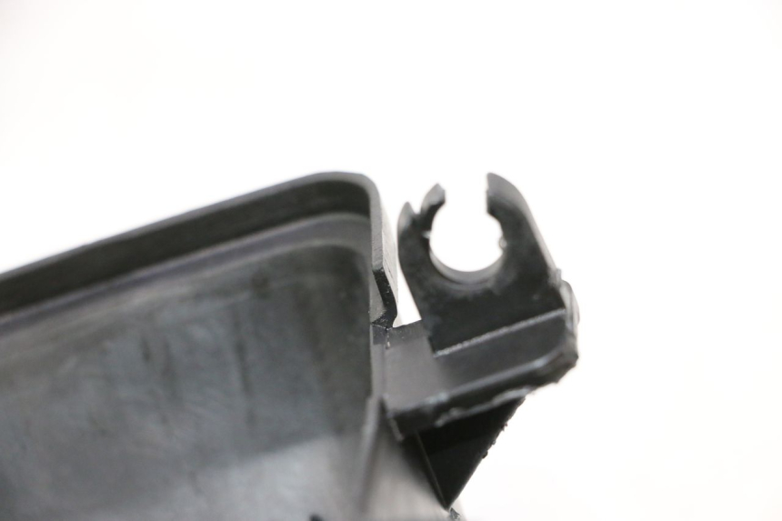 photo de CYLINDER COVER PEUGEOT VIVACITY 50 (2004 - 2009) - Zoom on usage condition