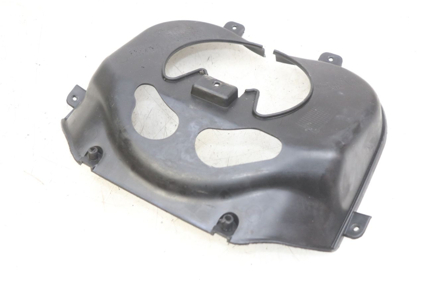 photo de FORK COVER PEUGEOT KISBEE 4T 50 (2018 - 2022) - Zoom on usage condition