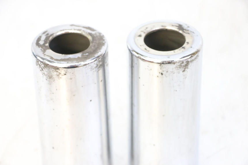 photo de FORK PANEL PIAGGIO LIBERTY 125 (1998 - 2008) - Technical close-up