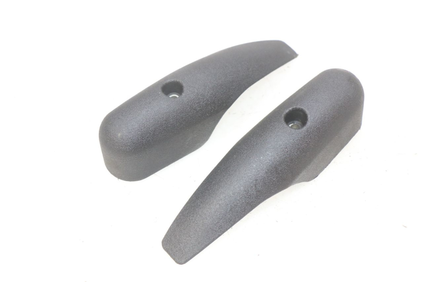 photo de FORK COVER PIAGGIO MP3 LT 400 (2007 - 2012) - Zoom on usage condition