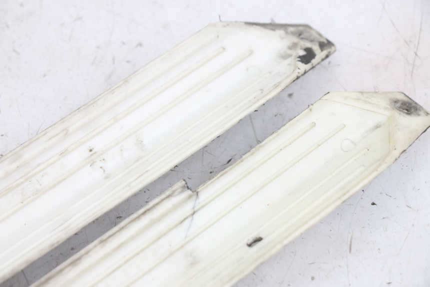 photo de FORK COVER GILERA RK 50 (1996 - 1999) - Component detail