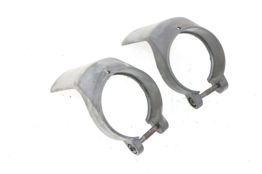 photo de FORK PANEL TRIUMPH SPRINT 900 (1995 - 1998) - Zoom on usage condition