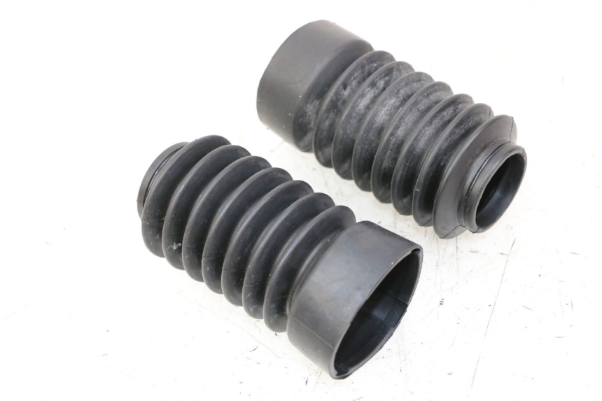 photo de FORK PANEL SYM ORBIT 2 4T 50 (2008 - 2017) - Zoom on usage condition