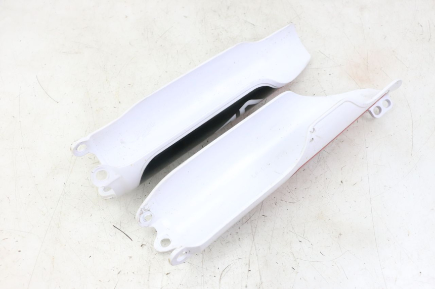 photo de FORK PANEL VENT DERAPAGE 50 (2018 - 2023) - Technical close-up