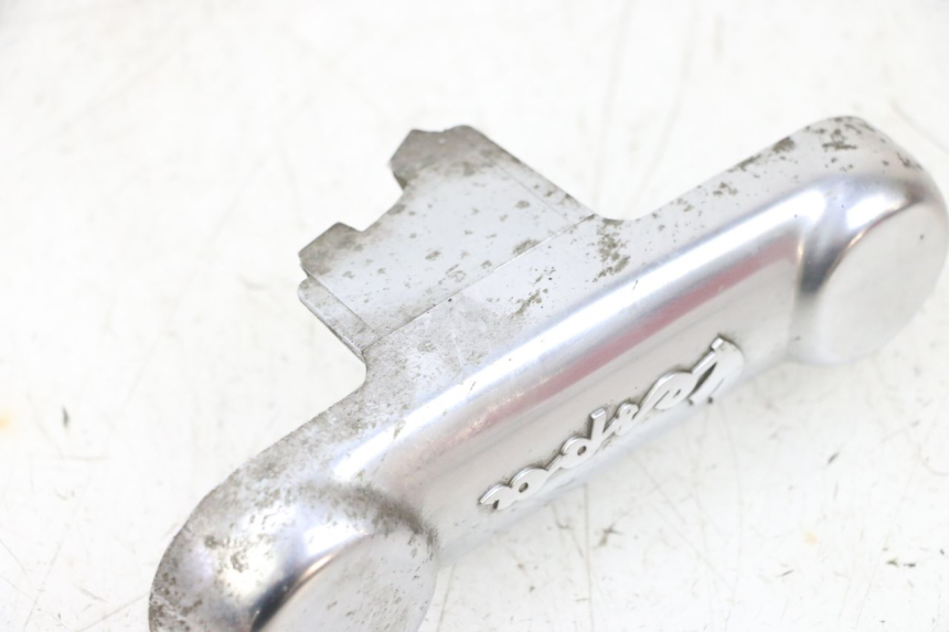 photo de FORK PANEL PIAGGIO VESPA GTS SUPER IE 125 (2009 - 2016) - Zoom on usage condition
