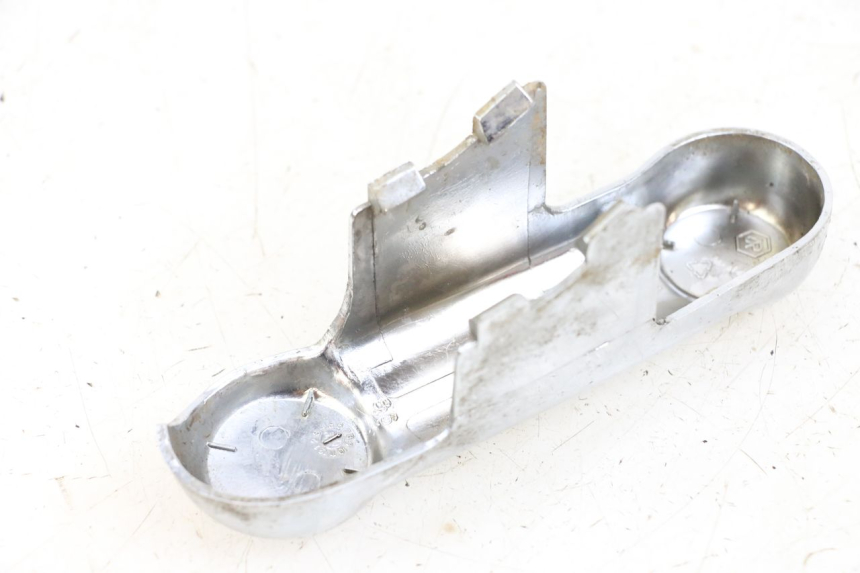 photo de FORK COVER PIAGGIO VESPA LX 125 (2005 - 2010) - Zoom on usage condition