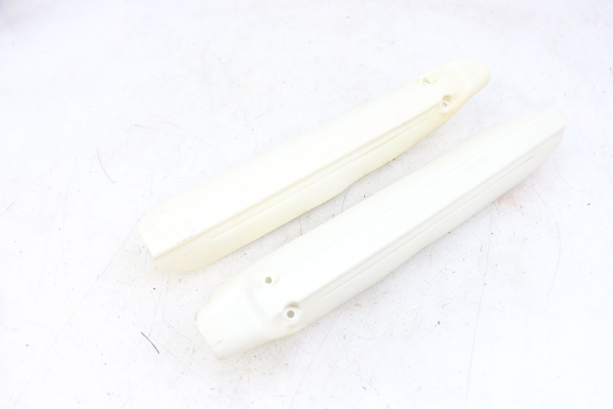 photo de FORK PANEL HYOSUNG XRX 125 (2000 - 2008) - Fixing points details