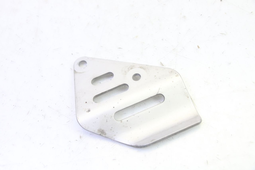 photo de MASTER CYLINDER COVER SUZUKI DL V STROM 1000 (2002 - 2007) - Component detail