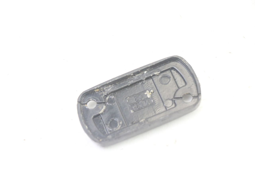 photo de MASTER CYLINDER COVER  PEUGEOT ELYSTAR 50 (2002 - 2014) - Zoom on usage condition