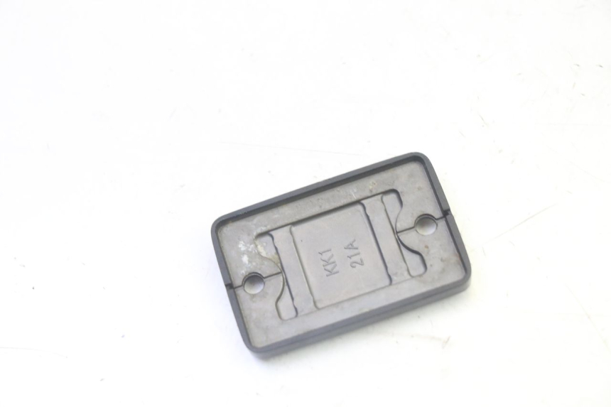 photo de MASTER CYLINDER COVER HONDA FES S-WING SWING ABS 125 (2007 - 2015) - Zoom on usage condition
