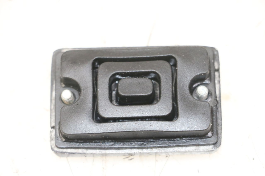 photo de MASTER CYLINDER COVER  GOES WIKI 125 (2010 - 2015) - Component detail