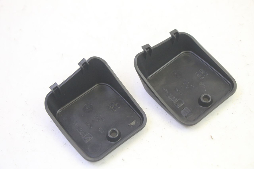photo de MASTER CYLINDER COVER PIAGGIO MP3 LT 400 (2007 - 2012) - Zoom on usage condition
