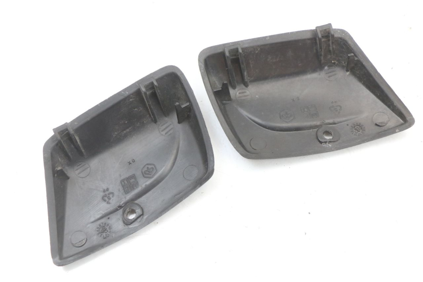 photo de MASTER CYLINDER COVER PIAGGIO XEVO - X EVO 125 (2007 - 2017) - Zoom on usage condition