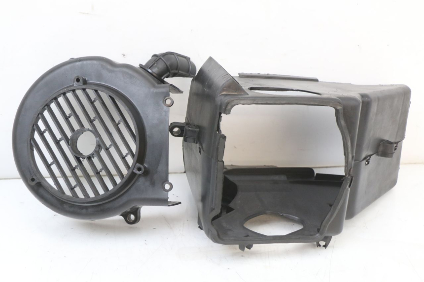 photo de ENGINE COVER JONWAY AZTRAL 125 (2008 - 2017) - Component detail