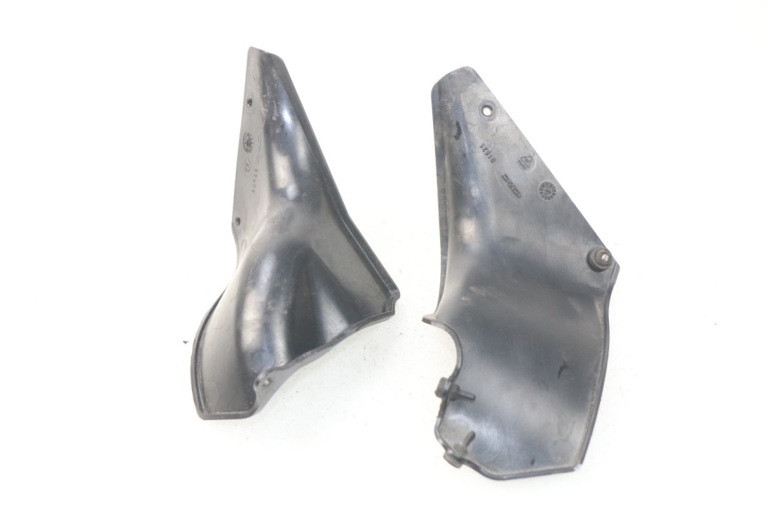 photo de ENGINE COVER MV AGUSTA BRUTALE R WALLY 910 (2008 - 2008) - Zoom on usage condition