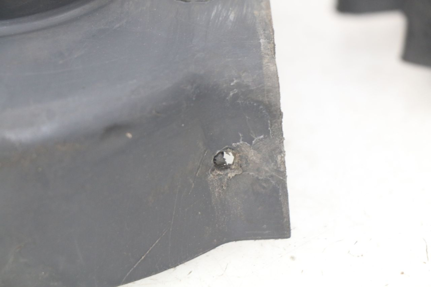 photo de ENGINE COVER PEUGEOT KISBEE 2T 50 (2010 - 2017) - Additional view of the item