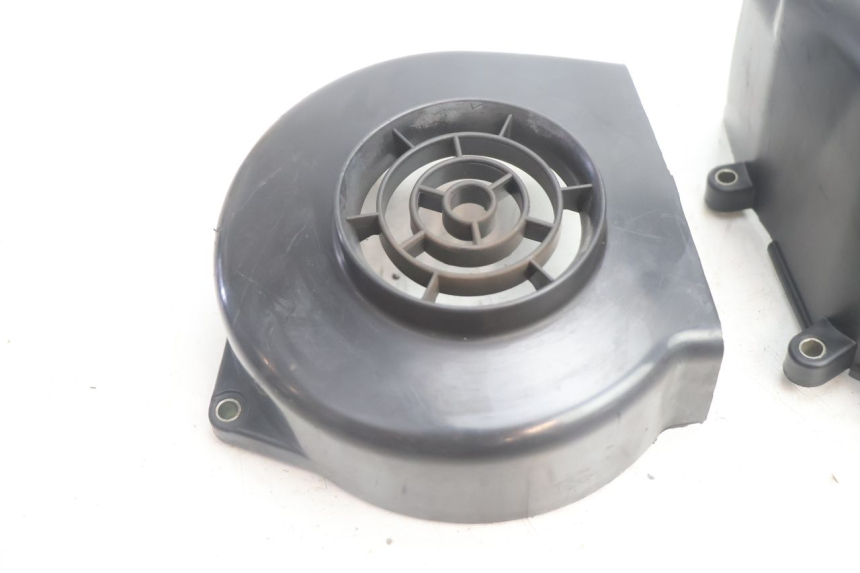 photo de ENGINE COVER PEUGEOT KISBEE 2T 50 (2010 - 2017) - Component detail