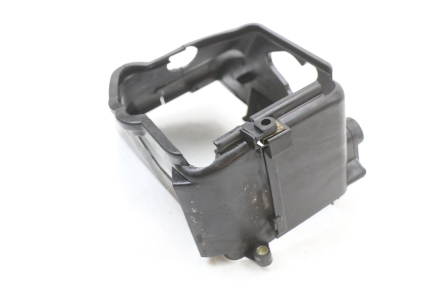 photo de ENGINE COVER PEUGEOT KISBEE 4T 50 (2018 - 2022) - Zoom on usage condition