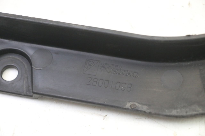 photo de ENGINE COVER PIAGGIO MP3 500 (2014 - 2017) - Technical close-up