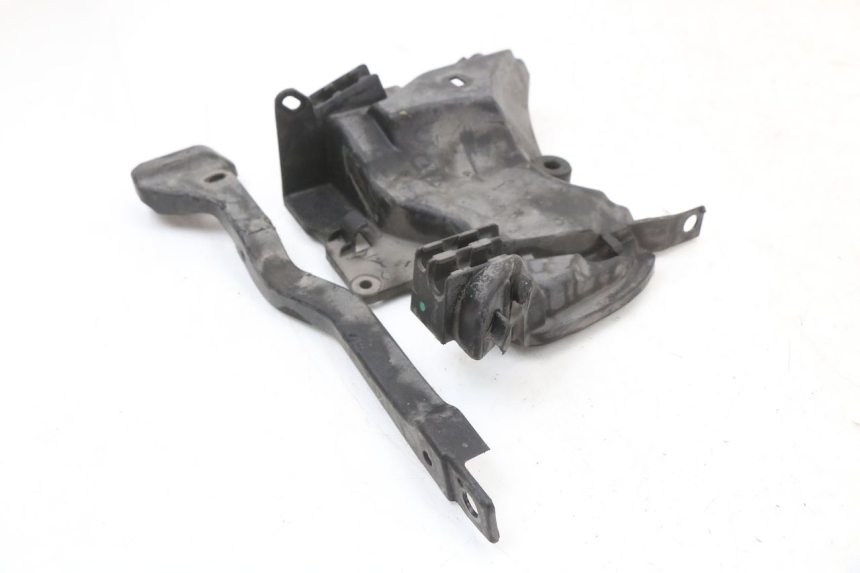 photo de ENGINE COVER HONDA SH ABS 125 (2012 - 2017) - Alternative perspective