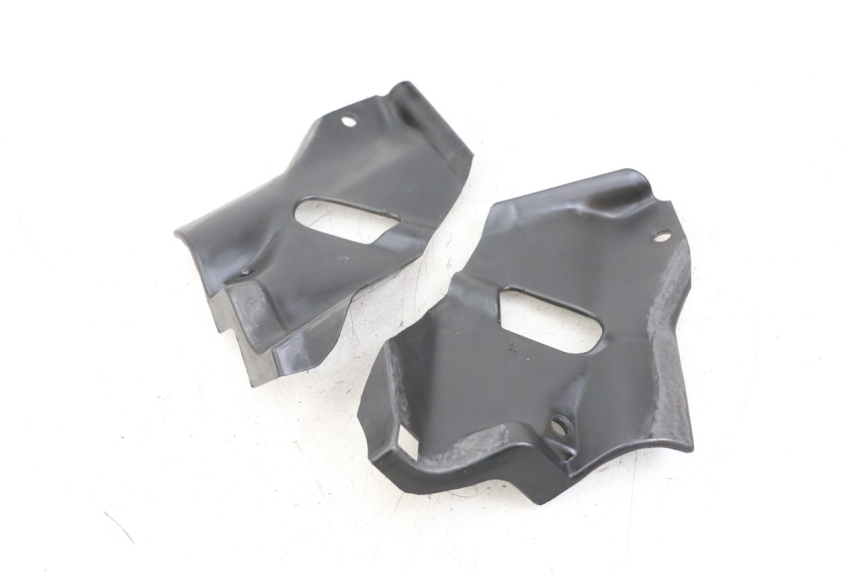 photo de ENGINE COVER TRIUMPH SPEED TRIPLE T301 900 (1994 - 1996) - Zoom on usage condition