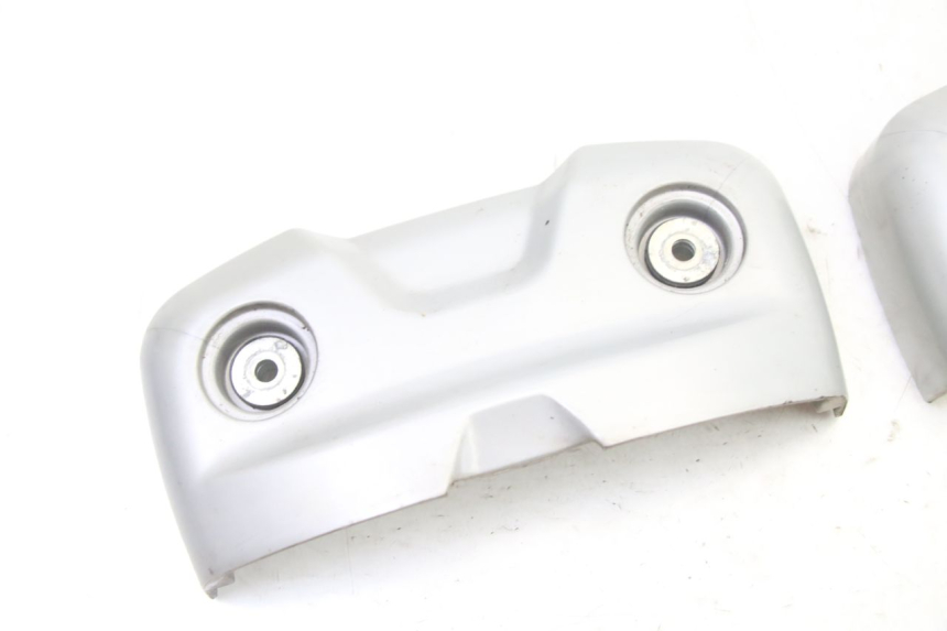 photo de ENGINE COVER HONDA XLV VARADERO 125 (2000 - 2006) - Zoom on usage condition