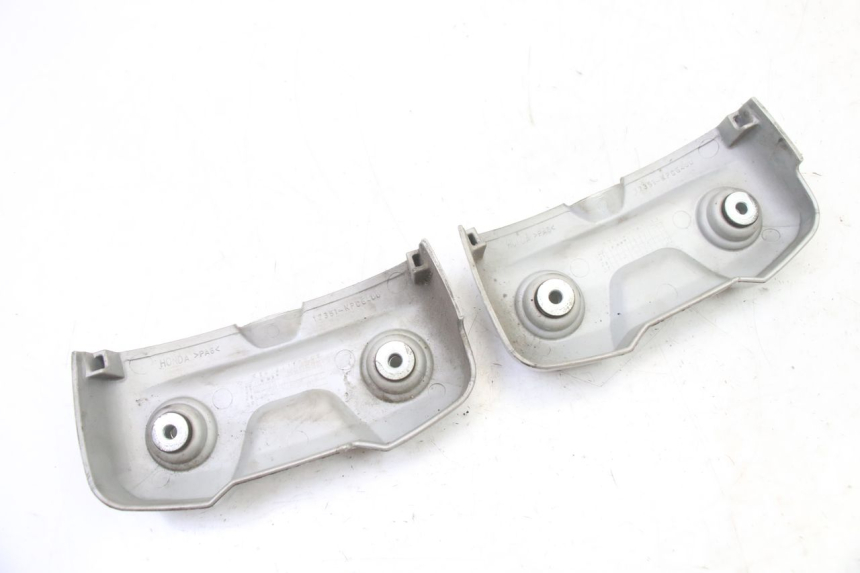 photo de ENGINE COVER HONDA XLV VARADERO 125 (2000 - 2006) - Fixing points details