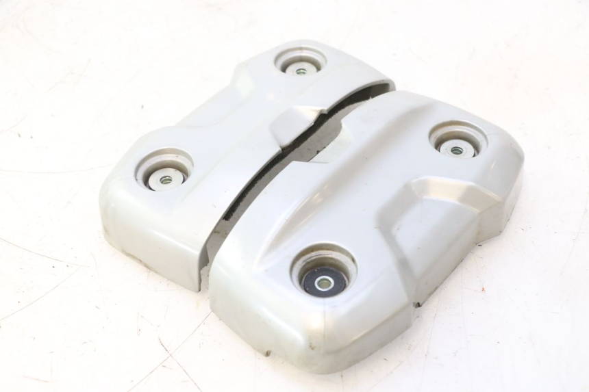 photo de ENGINE COVER HONDA XLV VARADERO 125 (2007 - 2012) - Fixing points details