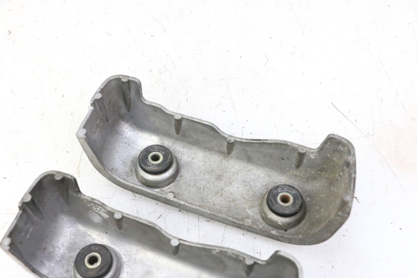 photo de ENGINE COVER YAMAHA XV VIRAGO 535 (1988 - 2004) - Zoom on usage condition