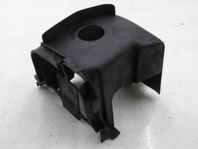 photo de ENGINE COVER YAMAHA YN NEO'S 50 (1997 - 2004) - Alternative perspective