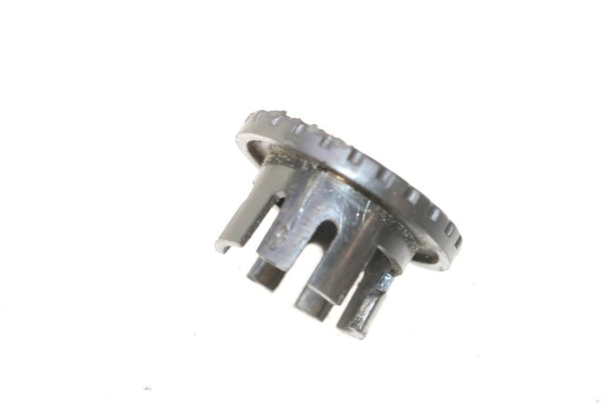 photo de IGNITION SWITCH COVER KYMCO AGILITY 16+ 4T 50 (2018 - 2023) - Zoom on usage condition