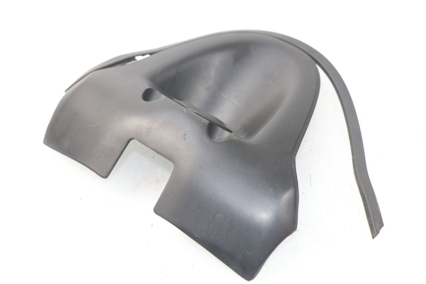 photo de IGNITION SWITCH COVER MV AGUSTA BRUTALE R WALLY 910 (2008 - 2008) - Zoom on usage condition