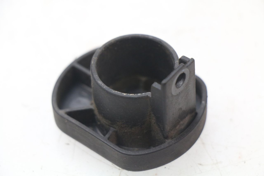 photo de IGNITION SWITCH COVER SYM DD 50 (2005 - 2011) - Zoom on usage condition