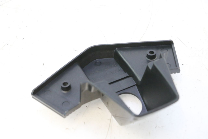 photo de IGNITION SWITCH COVER KAWASAKI GPX F ZX750F 750 (1986 - 1990) - Component detail
