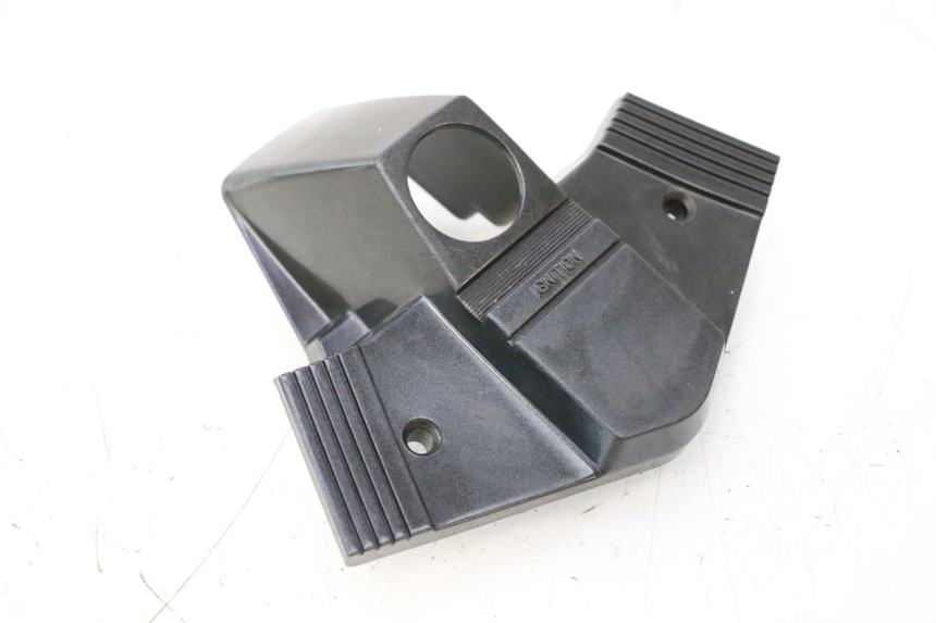 photo de IGNITION SWITCH COVER KAWASAKI GPX F ZX750F 750 (1986 - 1990) - Technical close-up