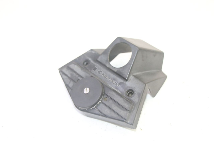 photo de IGNITION SWITCH COVER KAWASAKI GPZ RX 1000 (1986 - 1988) - Zoom on usage condition