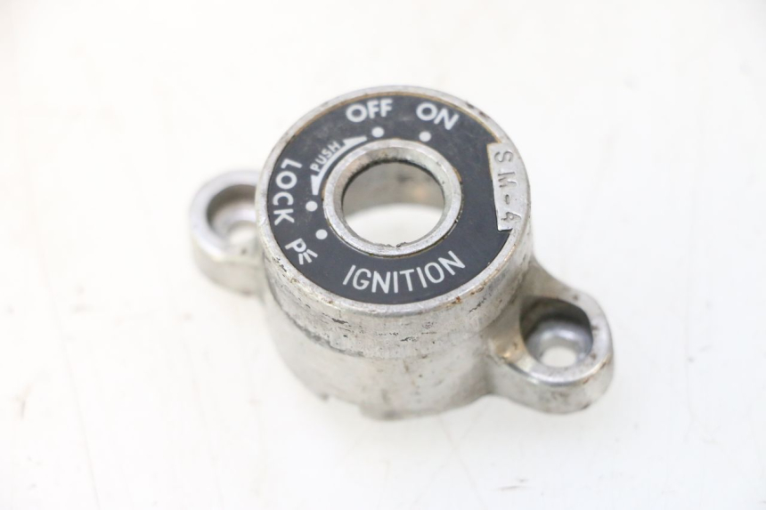 photo de IGNITION SWITCH COVER SUZUKI GSF N BANDIT 1200 (2001 - 2005) - Main view