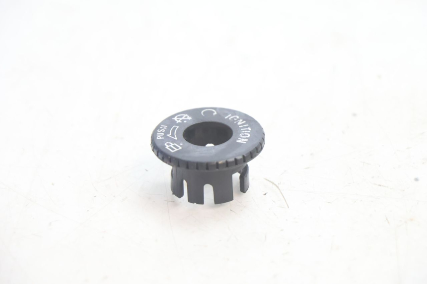 photo de IGNITION SWITCH COVER RIDE JUMP 2T 50 (2012 - 2017) - Component detail