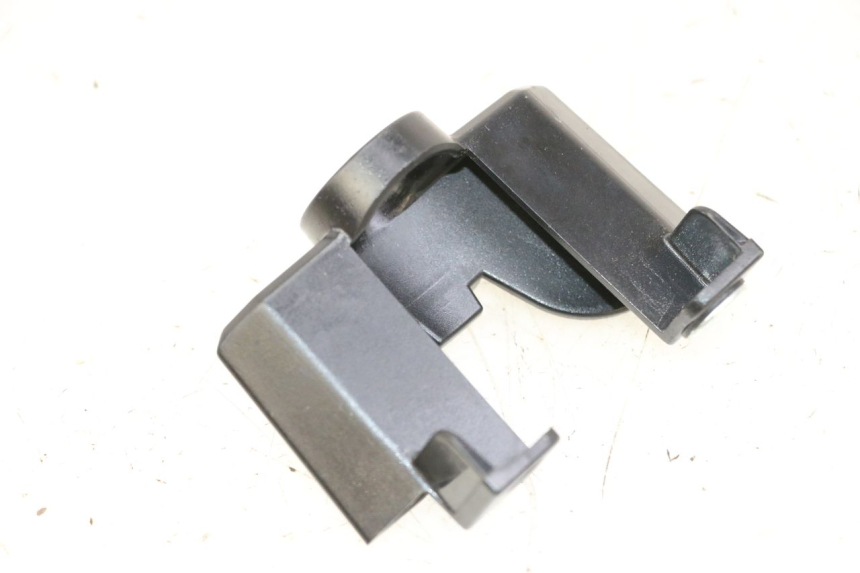 photo de IGNITION SWITCH COVER KIDEN KD125-G 125 (2018 - 2022) - Zoom on usage condition