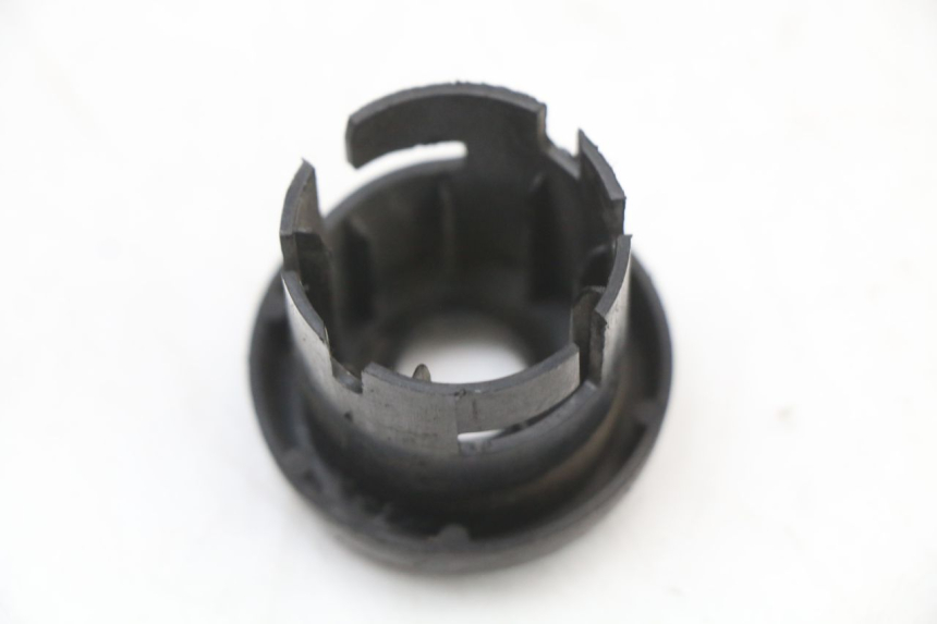 photo de IGNITION SWITCH COVER RENAULT KOURANOS 125 (2001 - 2004) - Zoom on usage condition