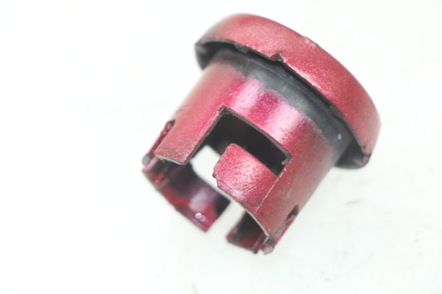 photo de IGNITION SWITCH COVER MBK OVETTO ONE 2T 50 (2013 - 2017) - Zoom on usage condition