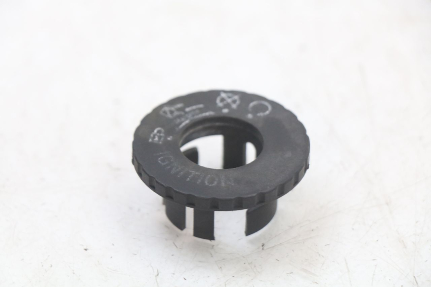 photo de IGNITION SWITCH COVER PEUGEOT BELVILLE 125 (2017 - 2021) - Main view