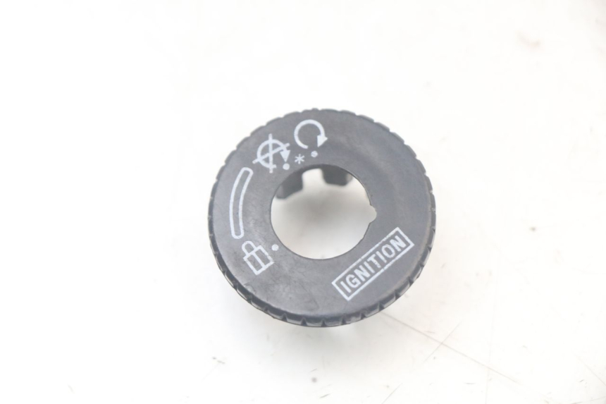 photo de IGNITION SWITCH COVER KEEWAY RY6 2T 50 (2011 - 2019) - Main view