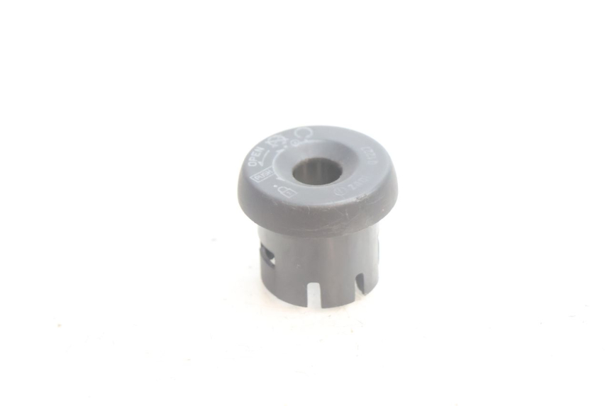 photo de IGNITION SWITCH COVER APRILIA SCARABEO GT 125 (1999 - 2007) - Component detail
